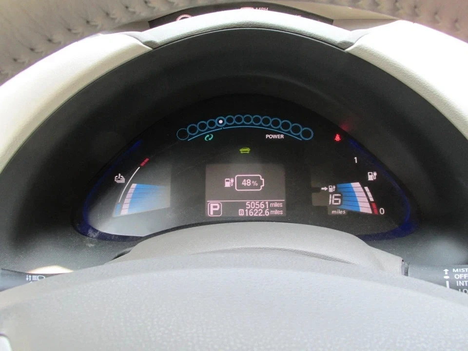 2013 Nissan Leaf - Image 16 of 17