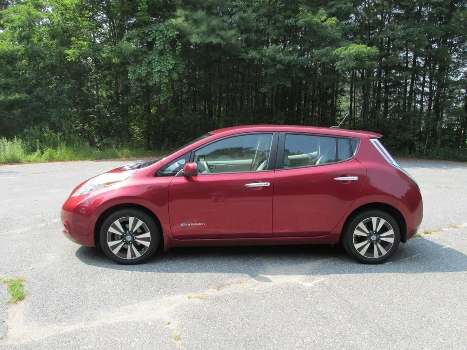 2013 Nissan Leaf - Image 2 of 17