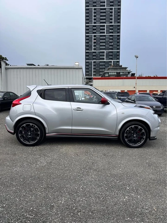 2013 Nissan Juke - Image 7 of 19