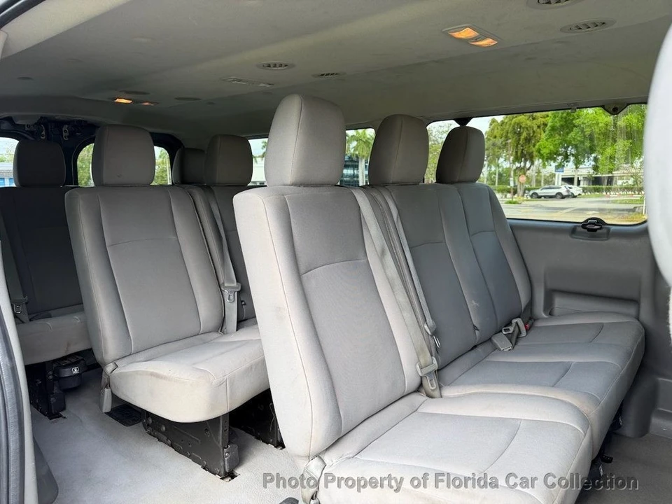 2013 Nissan NV3500 - Image 11 of 12