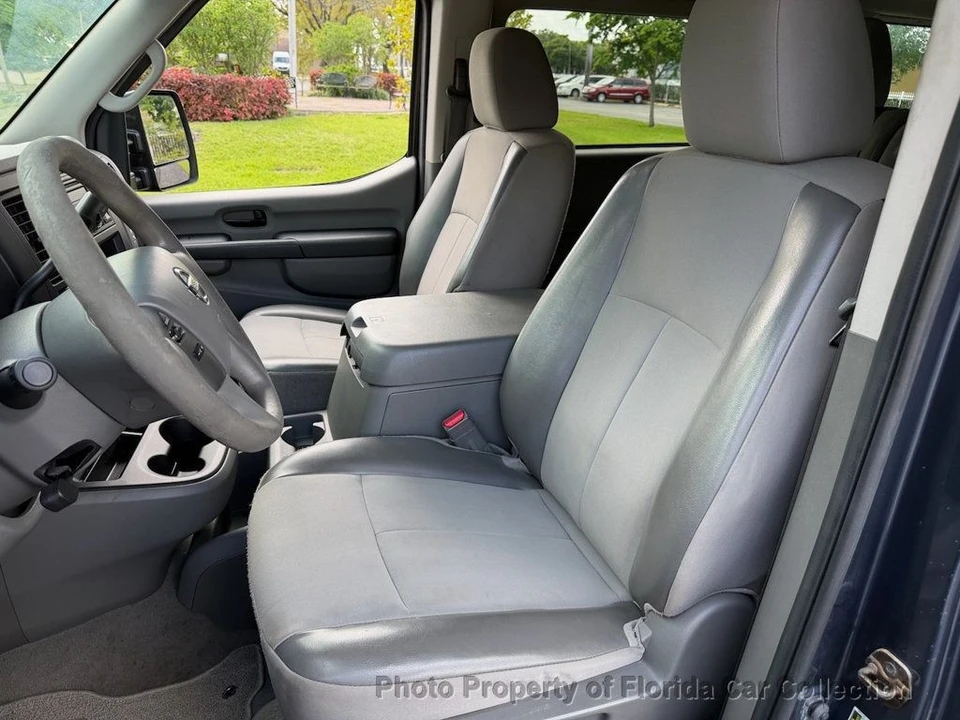 2013 Nissan NV3500 - Image 8 of 12