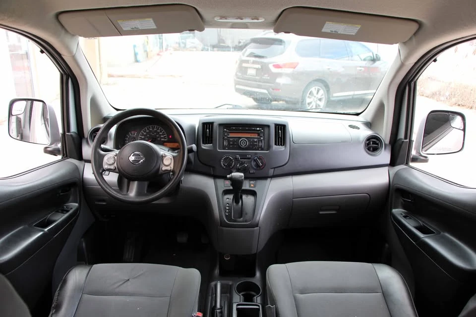 2013 Nissan NV - Image 16 of 20