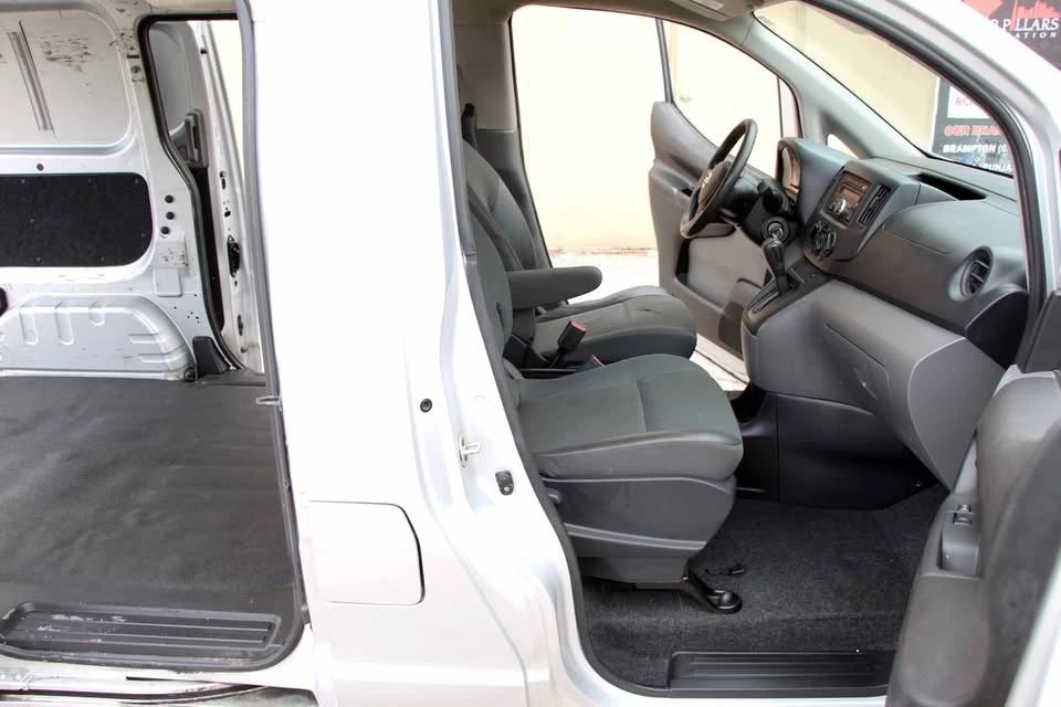 2013 Nissan NV - Image 12 of 20