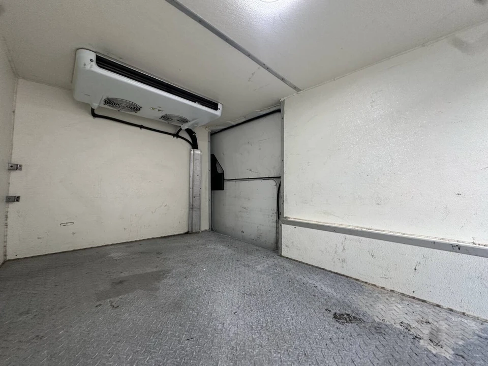 2013 Nissan NV2500 - Image 19 of 21