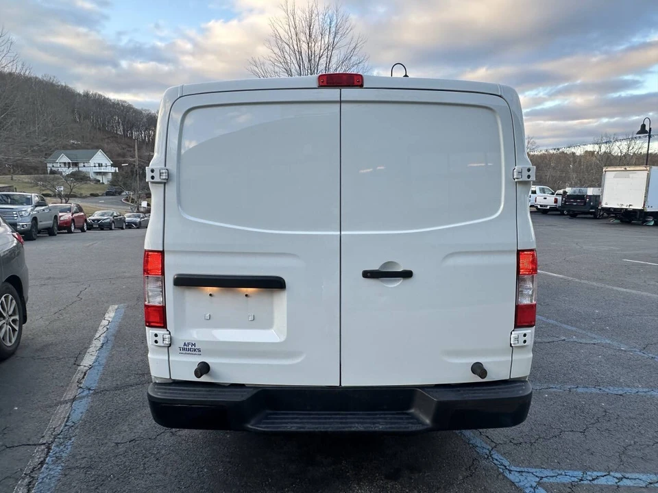 2013 Nissan NV2500 - Image 10 of 21