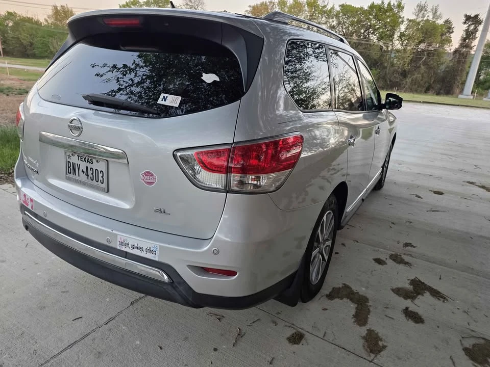 2013 Nissan Pathfinder 4th Gen - Image 4 of 6