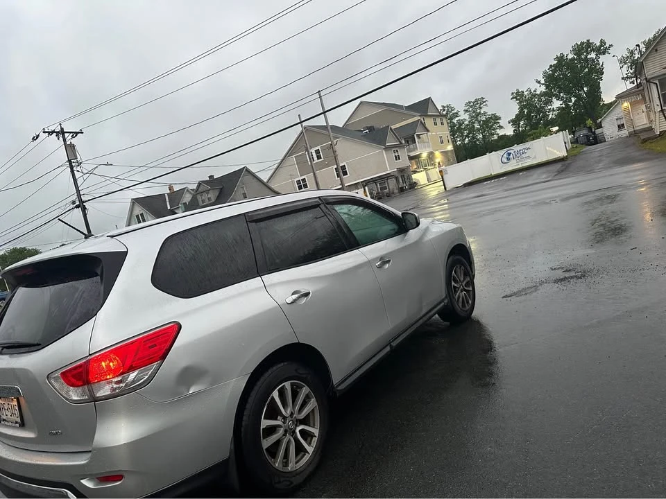 2013 Nissan Pathfinder 4th Gen - Image 3 of 9