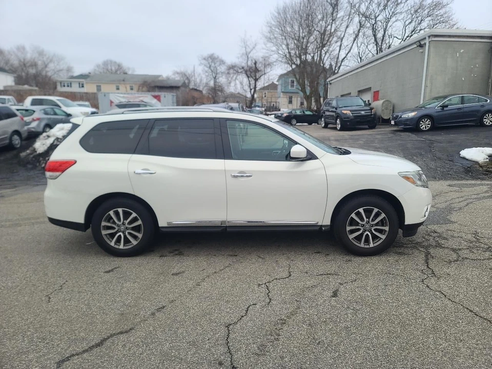2013 Nissan Pathfinder 4th Gen - Image 8 of 21