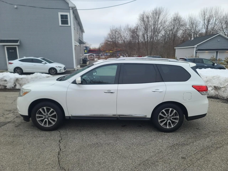 2013 Nissan Pathfinder 4th Gen - Image 4 of 21