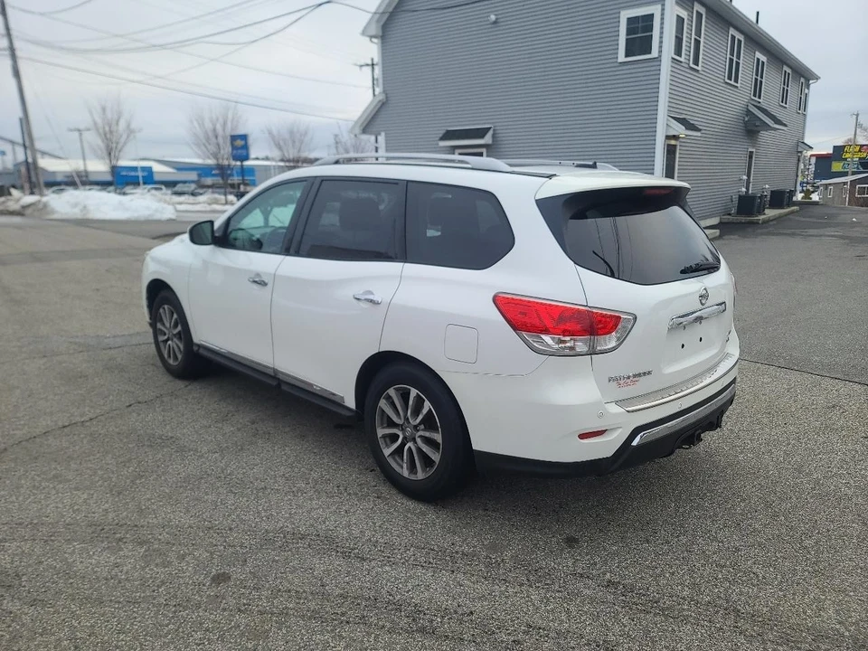 2013 Nissan Pathfinder 4th Gen - Image 5 of 21
