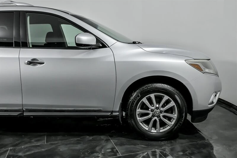 2013 Nissan Pathfinder 4th Gen - Image 12 of 21