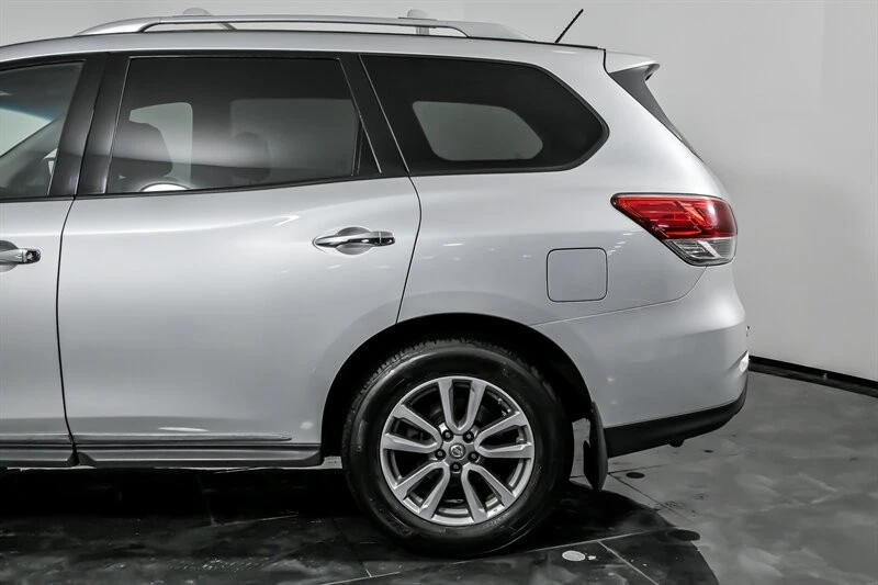 2013 Nissan Pathfinder 4th Gen - Image 7 of 21
