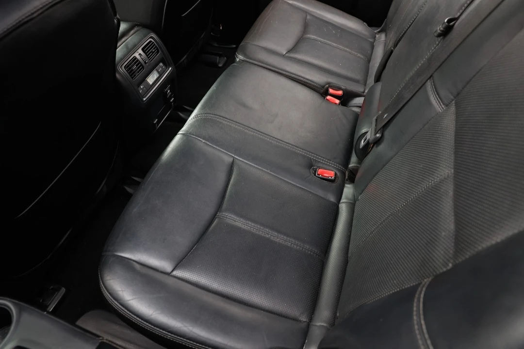 2013 Nissan Pathfinder 4th Gen - Image 10 of 12