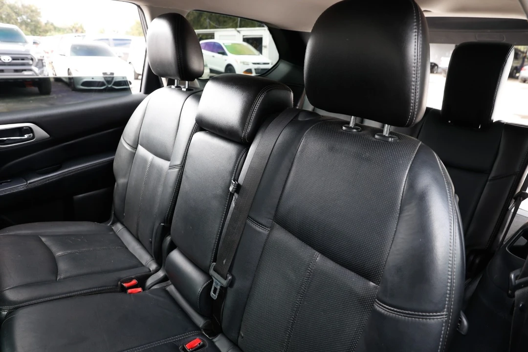 2013 Nissan Pathfinder 4th Gen - Image 8 of 12
