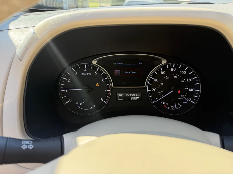 2013 Nissan Pathfinder 4th Gen - Image 9 of 12