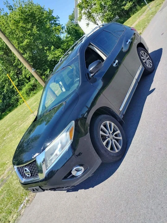 2013 Nissan Pathfinder 4th Gen - Image 2 of 8