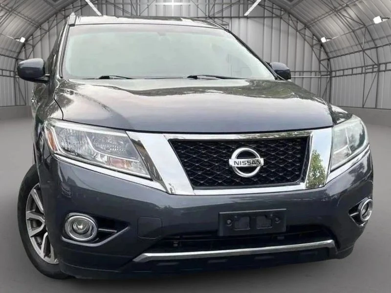 2013 Nissan Pathfinder 4th Gen - Image 2 of 12