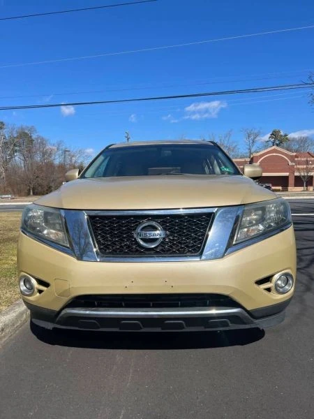 2013 Nissan Pathfinder 4th Gen - Image 2 of 12