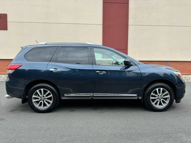 2013 Nissan Pathfinder 4th Gen - Image 6 of 12
