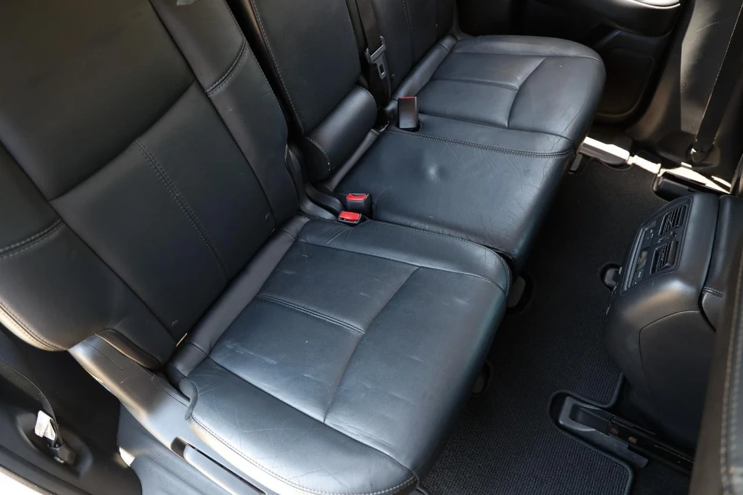 2013 Nissan Pathfinder 4th Gen - Image 12 of 31