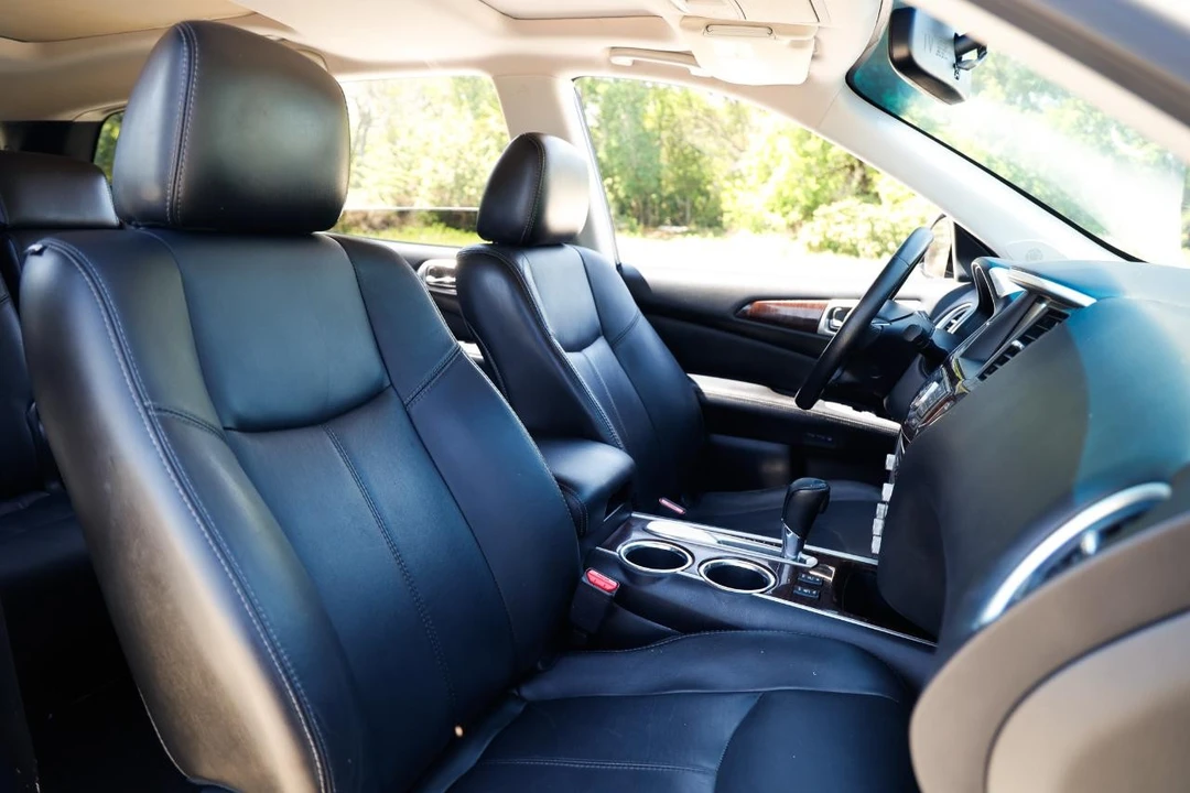 2013 Nissan Pathfinder 4th Gen - Image 18 of 31