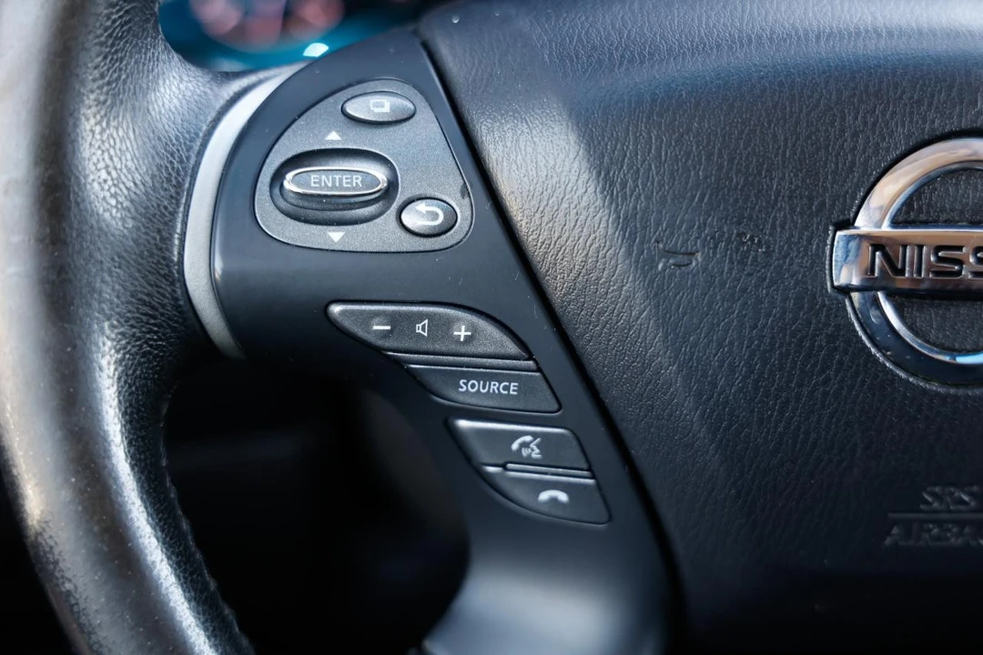 2013 Nissan Pathfinder 4th Gen - Image 28 of 31