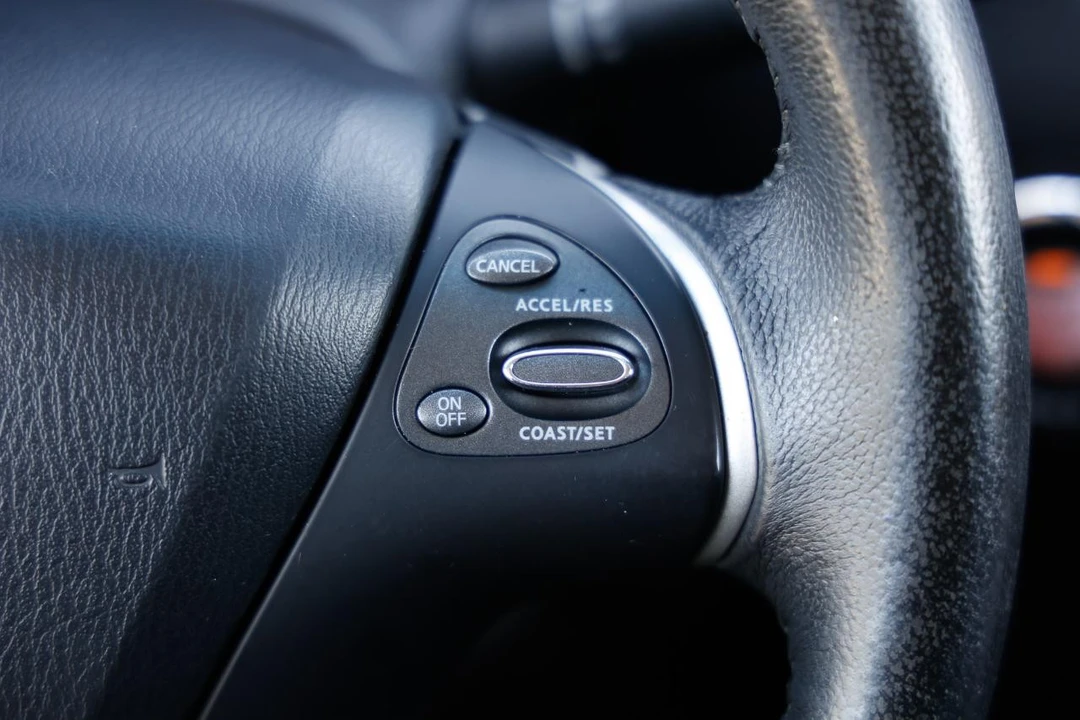 2013 Nissan Pathfinder 4th Gen - Image 27 of 31