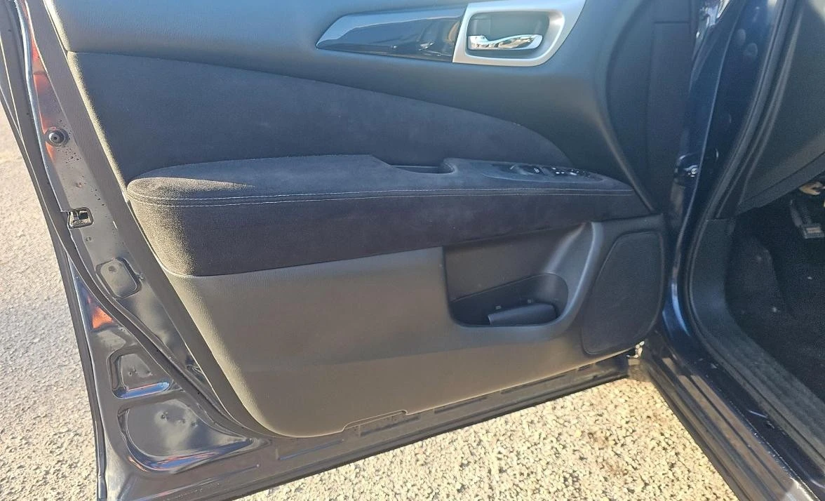 2013 Nissan Pathfinder 4th Gen - Image 10 of 14