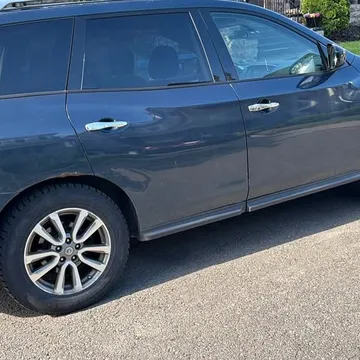 2013 Nissan Pathfinder SV