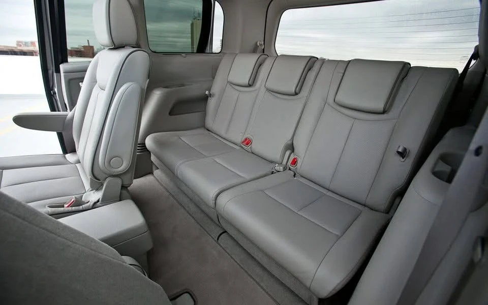 2013 Nissan Quest - Image 13 of 15