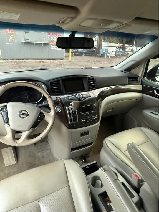2013 Nissan Quest - Image 5 of 6
