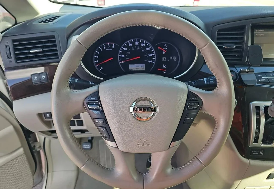 2013 Nissan Quest - Image 11 of 12