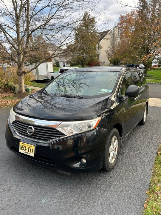 2013 Nissan Quest - Image 2 of 14