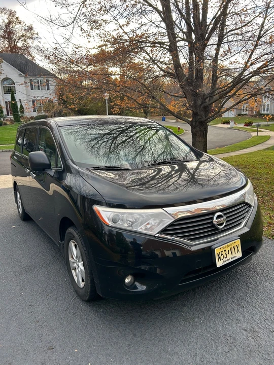 2013 Nissan Quest - Image 5 of 14