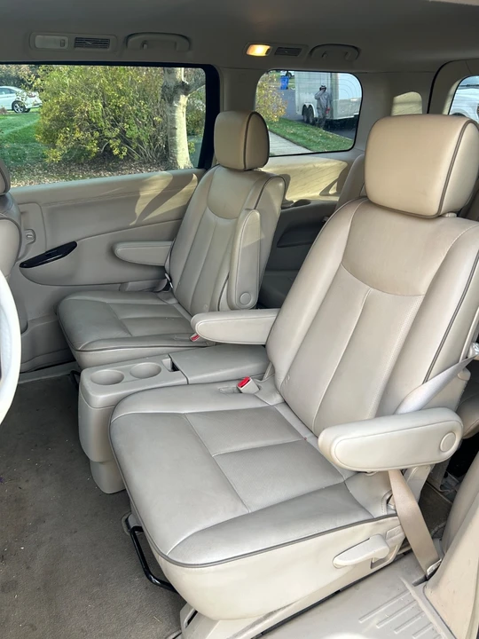 2013 Nissan Quest - Image 12 of 14
