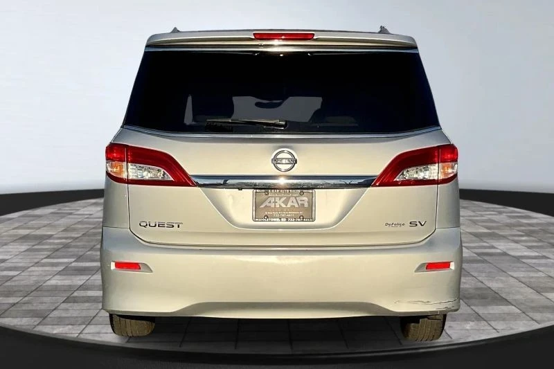 2013 Nissan Quest - Image 6 of 12