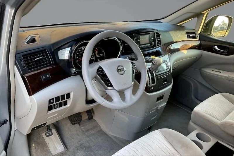 2013 Nissan Quest - Image 11 of 12