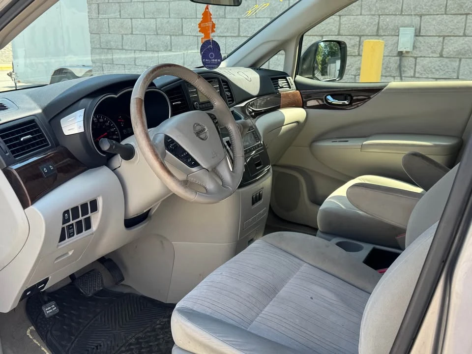 2013 Nissan Quest - Image 7 of 12