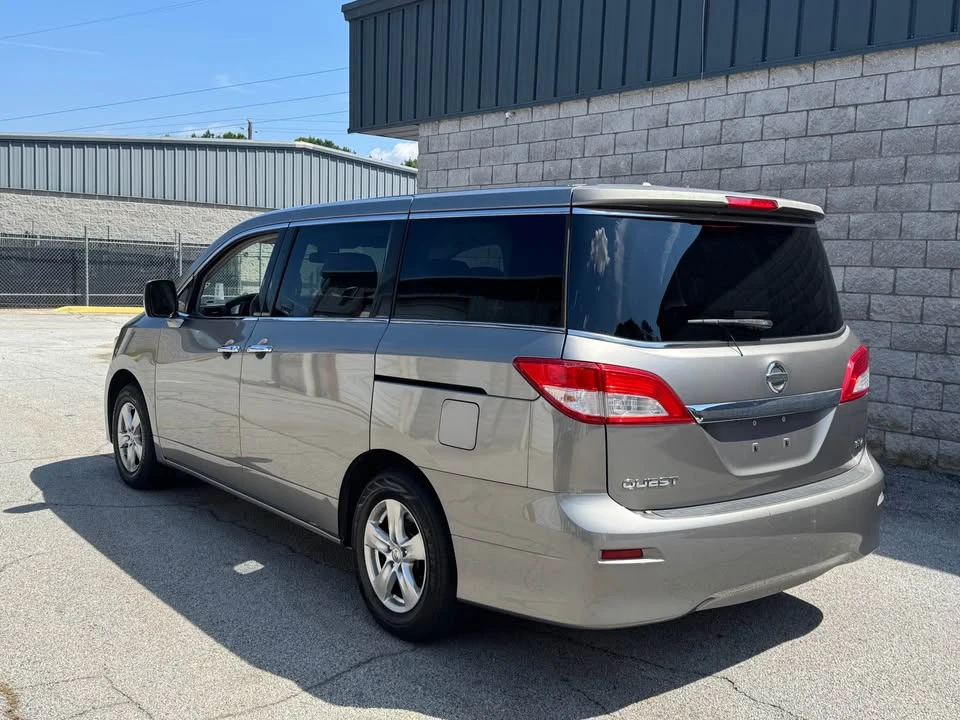 2013 Nissan Quest - Image 6 of 12