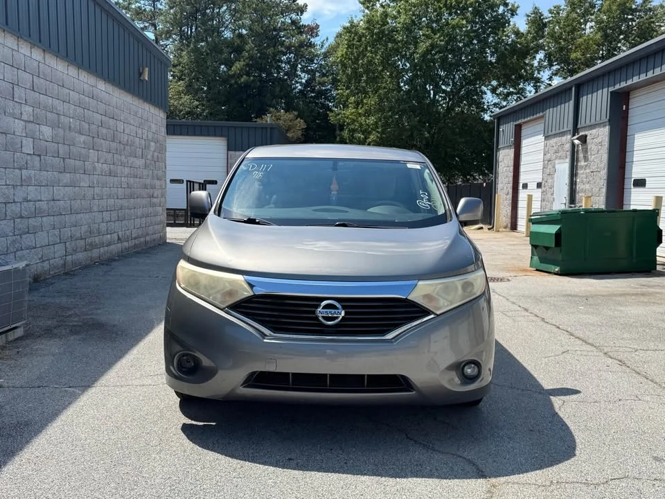 2013 Nissan Quest - Image 2 of 12