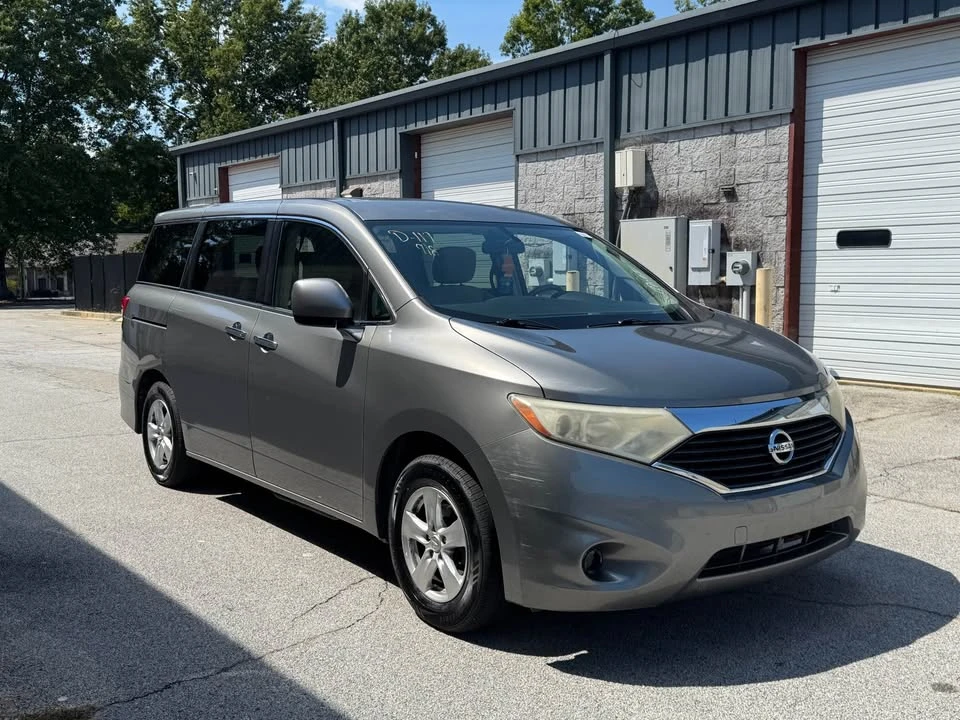 2013 Nissan Quest - Image 3 of 12