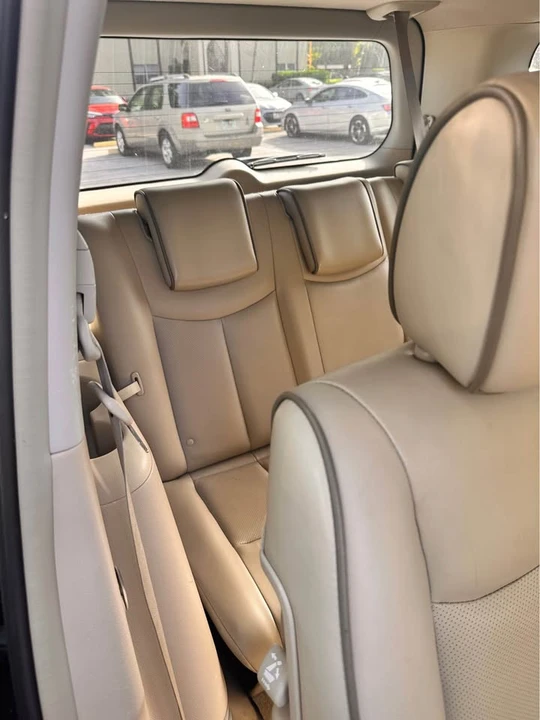 2013 Nissan Quest - Image 3 of 5
