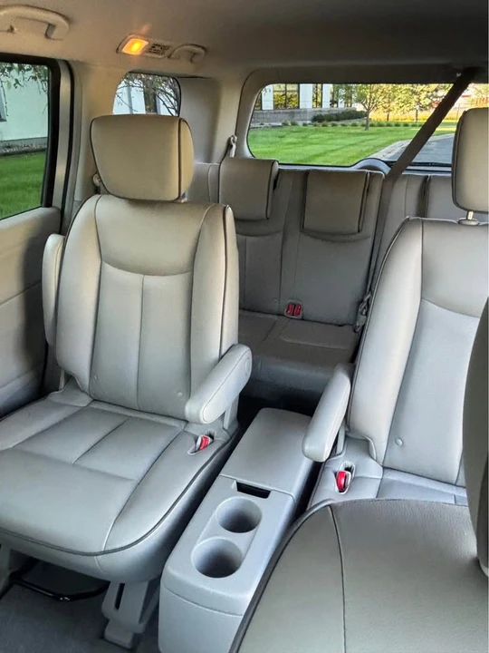 2013 Nissan Quest - Image 20 of 20