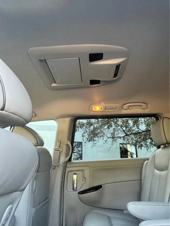2013 Nissan Quest - Image 15 of 20