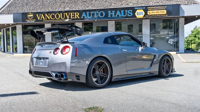 2013 Nissan GT-R Premium