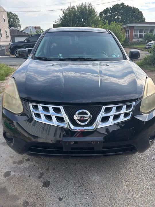 2013 Nissan Rogue - Image 2 of 7