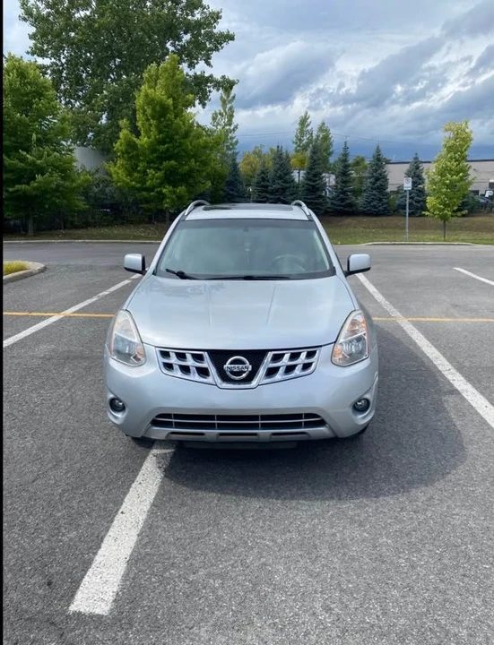 2013 Nissan Rogue - Image 2 of 12