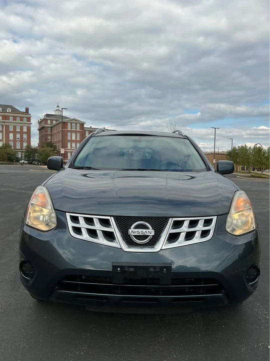 2013 Nissan Rogue - Image 9 of 19