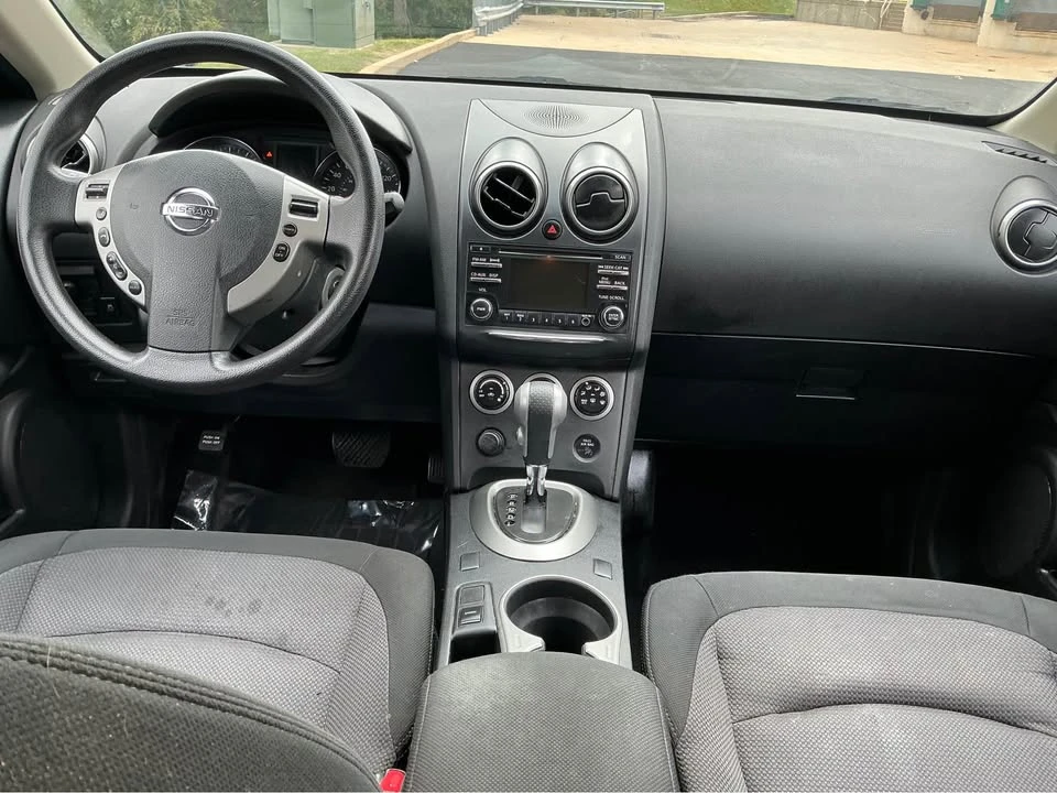 2013 Nissan Rogue - Image 18 of 19