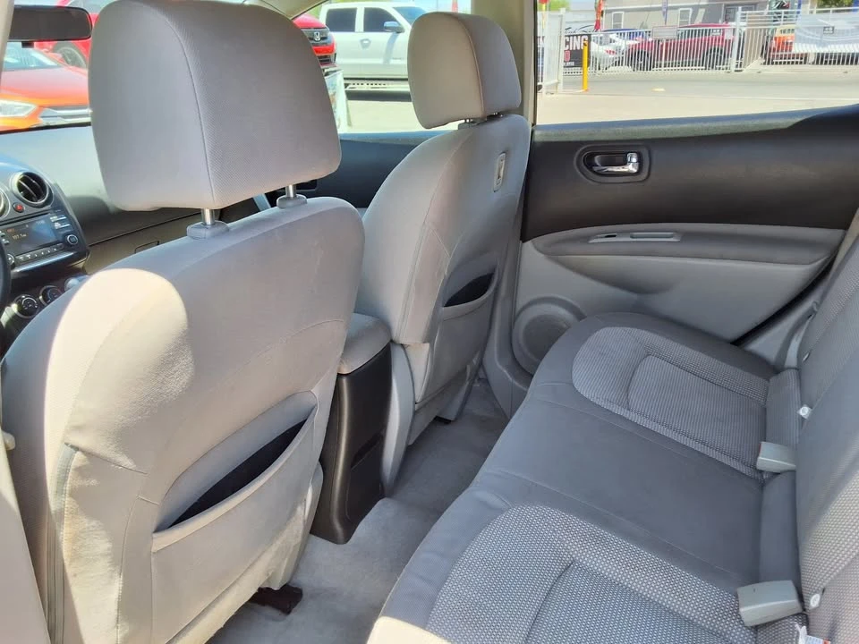 2013 Nissan Rogue - Image 18 of 20